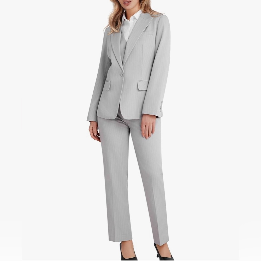 Kelyaa Women's 3 Piece Striped Suit
